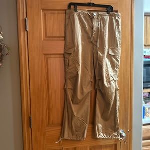 NWOT golden tan polyester casual pants Lg